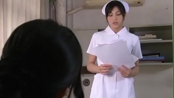 XNXX หนังโป๊ญี่ปุ่นดูด่วน นางพยาบาลติดใจควยคนไข้ เป็นทาสเซ็กเย็ดกันกระหน่ำโรงแรมม ยอมถูกรุมเย็ดเพราะชอบเสียวหี